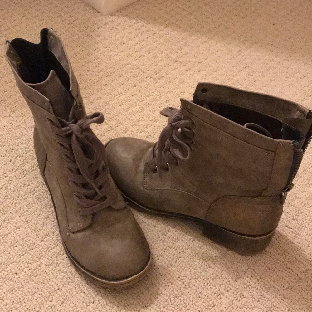 Beautiful madden girl combat boots size 7